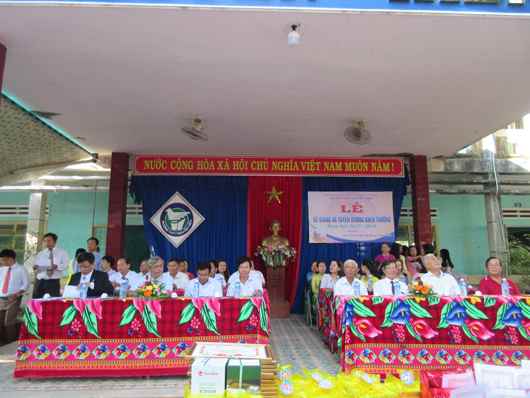 LỄ BẾ GIẢNG VÀ TUYÊN DƯƠNG KHEN THƯỞNG NĂM HỌC 2017-2018