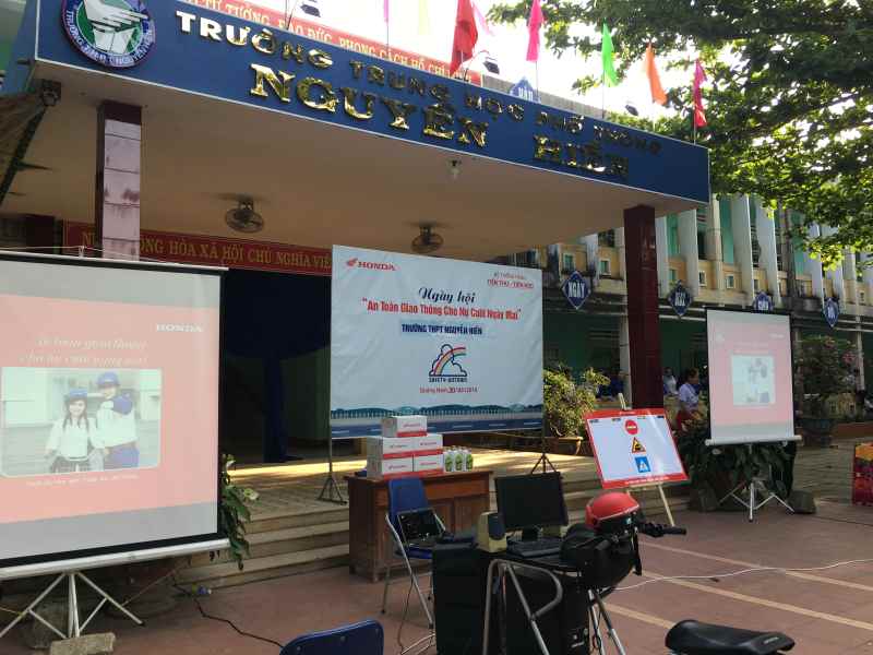 NGOẠI KHÓA VỀ AN TOÀN GIAO THÔNG