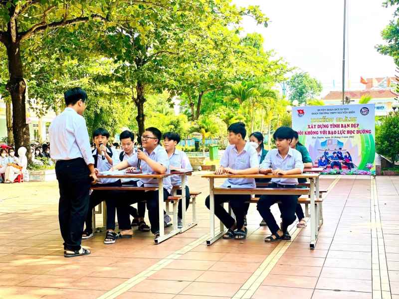 XÂY DỰNG TÌNH BẠN ĐẸP